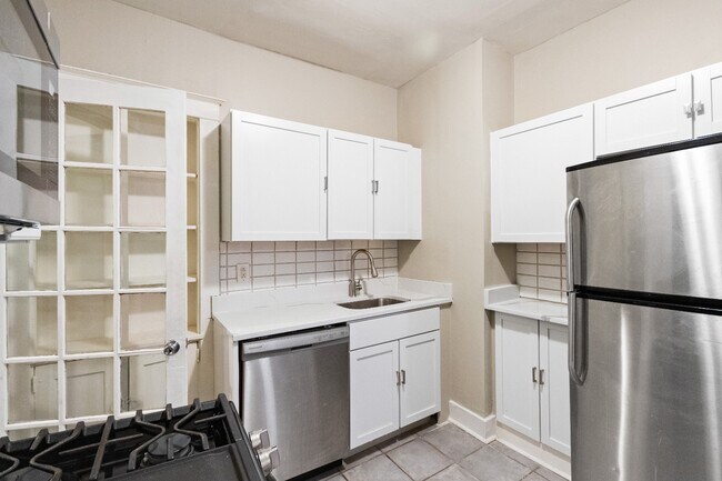 Foto del edificio - Charming 3-Bedroom Home | 1 Bath | In-Unit...