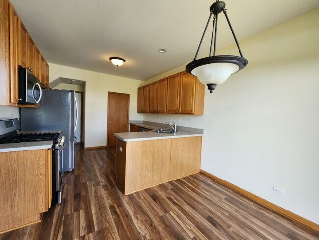 Building Photo - 1804 Parkside Dr