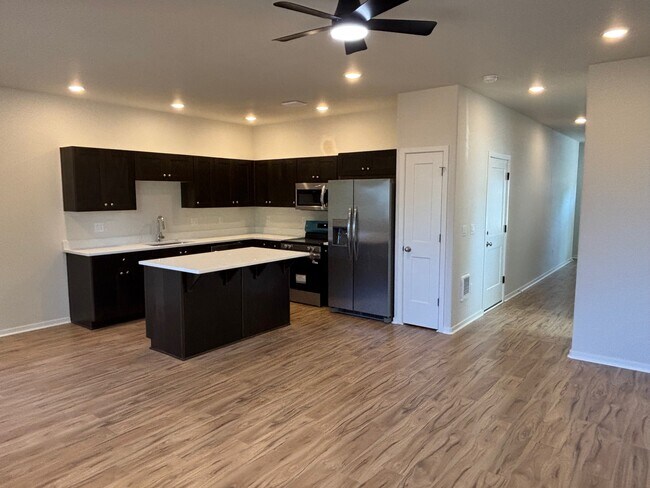 Foto del edificio - 2705 NW 12th Ave