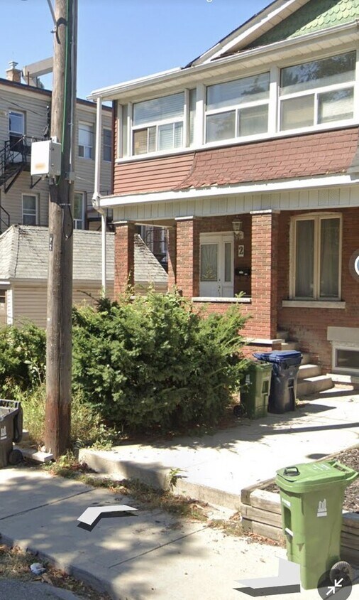 Primary Photo - 2 Dearbourne Av