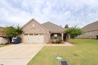 Building Photo - 2304 Snowshill Ln