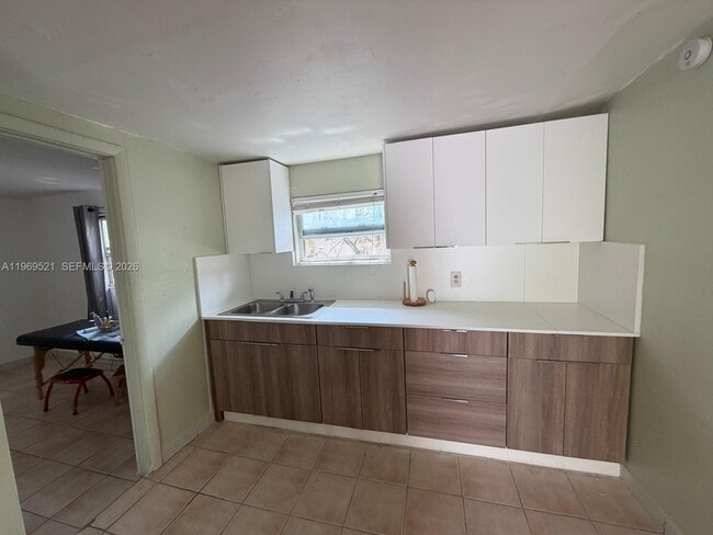 Foto del edificio - 9770 SW 47th St