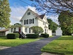 Foto principal - 104 E Washington St