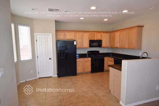Foto del edificio - 5016 Copperlyn St