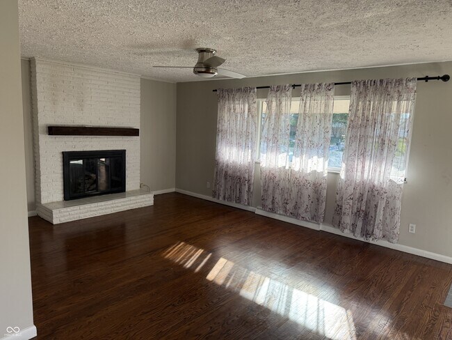 Foto del edificio - 209 Blairsden Ave