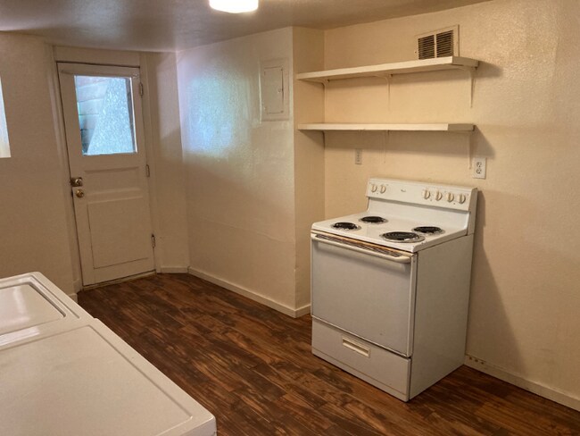 Foto del edificio - 630 E Boulder St