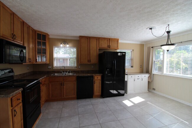 Building Photo - Award winning schools. Stunning home.  Centrally Located.