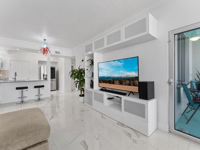 Foto del edificio - 322 E Central Blvd