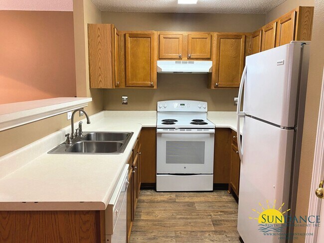 Foto del edificio - Beautiful 3 Bedroom Townhouse in Crestview!