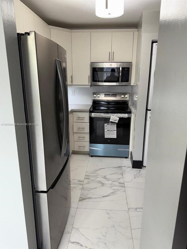 Foto del edificio - 6921 SW 129th Ave