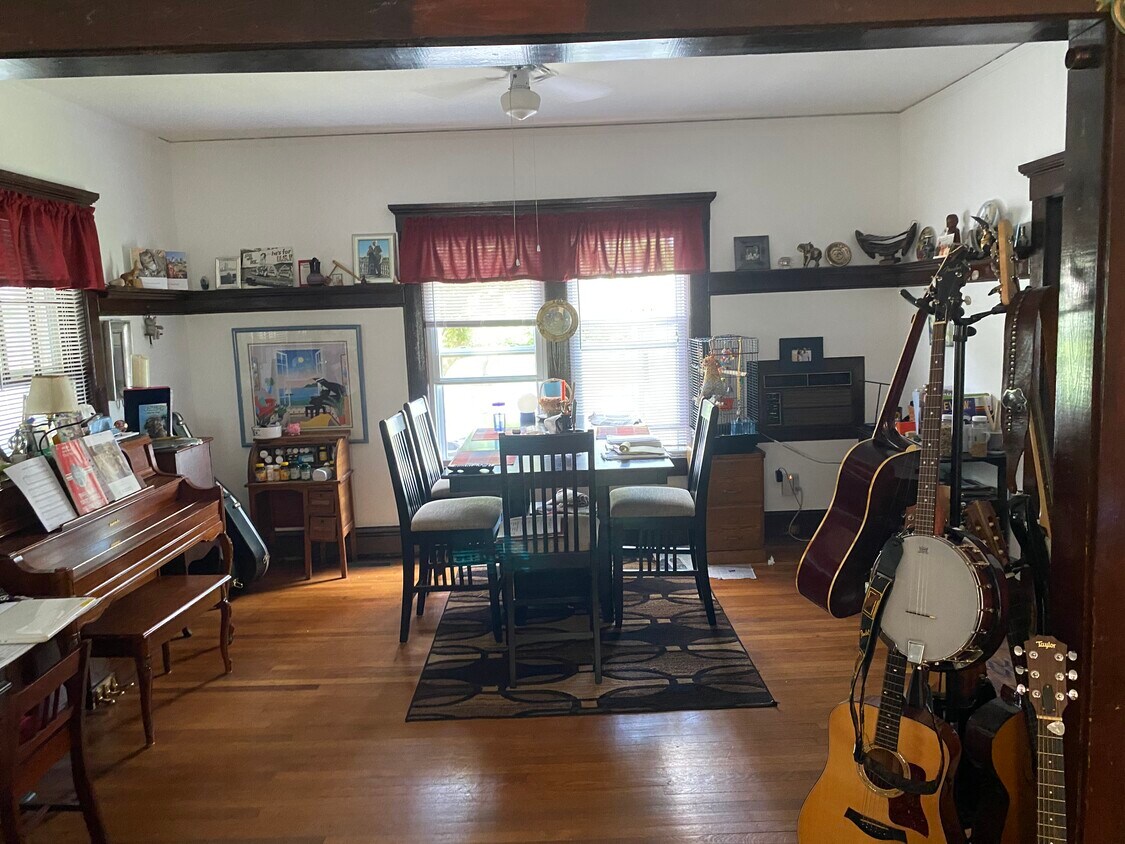 504 Wyckoff Ave, Ramsey, NJ 07446 House Rental in Ramsey, NJ