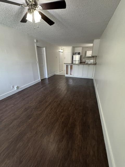 Foto del edificio - 2701 Riverside Dr