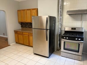 Building Photo - 250 W Fayette St