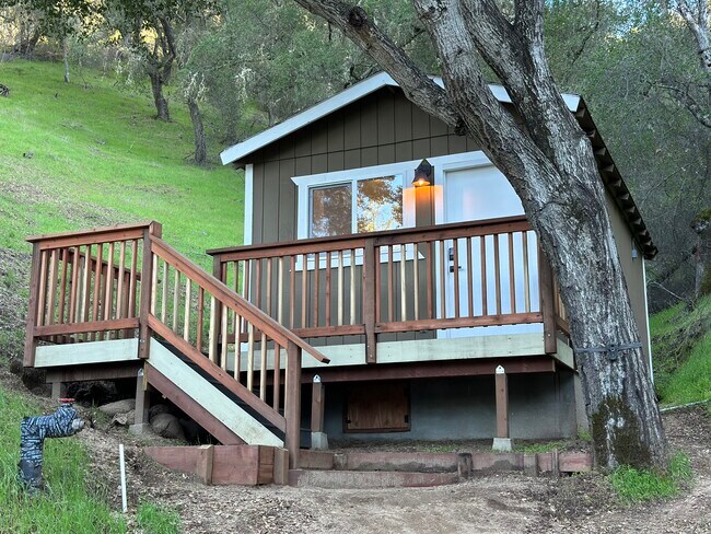 Building Photo - 6321 Parkhill Rd