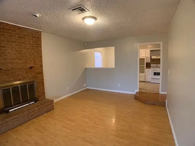 Foto del edificio - 3204 SE 55th St
