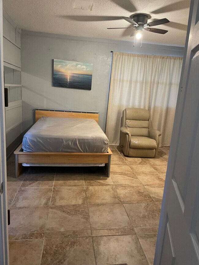 Building Photo - 1899 NW 15th Ave