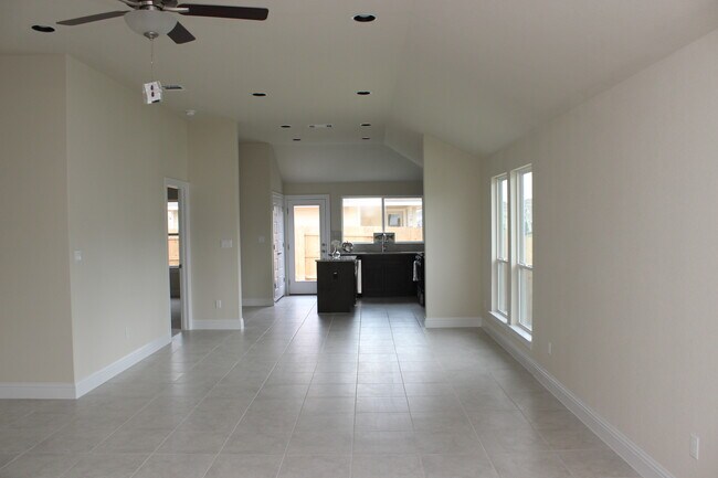 Foto del edificio - 108 White Dunes Dr