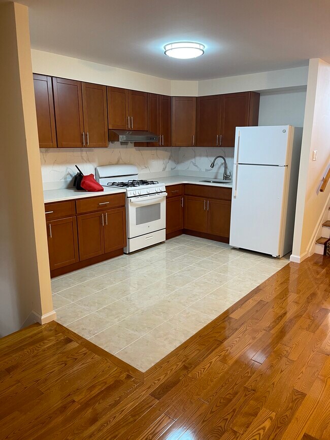 Foto del edificio - 8812 21st Ave