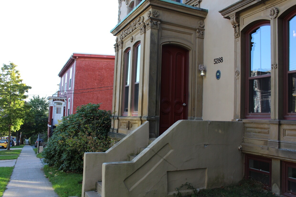 Building Photo - 5288 Tobin Street