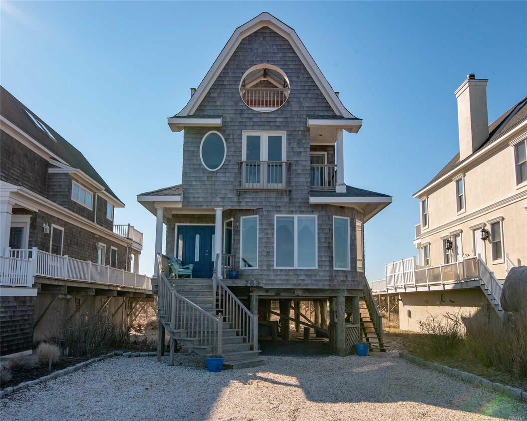 Primary Photo - 783 Dune Rd