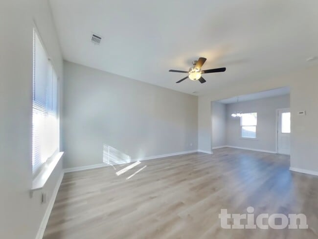 Building Photo - 30 Wyndham Ct