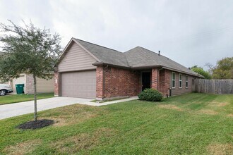 Building Photo - 3831 Cary Creek Dr