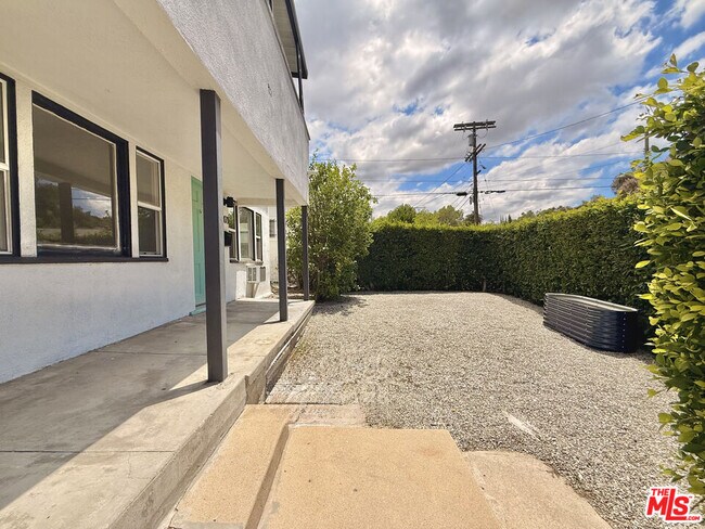 Foto del edificio - 2471 W Ave 32