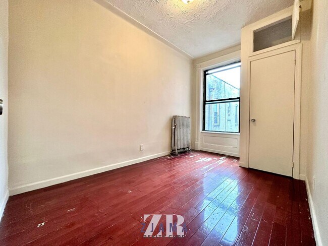 Foto del edificio - 860 Nostrand Ave