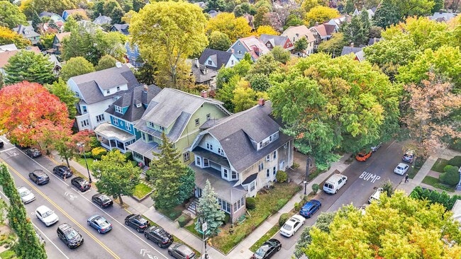 Photo - 1200 Beverley Rd Apartment