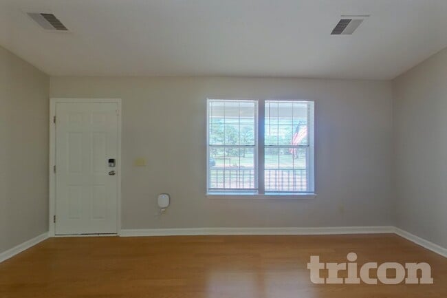 Building Photo - 112 Turnstone Way