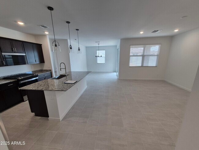 Building Photo - 37097 W Prado St