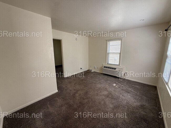 Foto del edificio - 847 S Terrace Dr