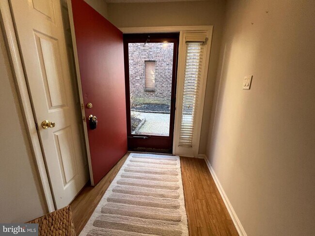 Foto del edificio - 1701 Mountainview Dr