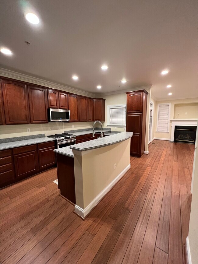 Building Photo - 8305 Merlot Ln