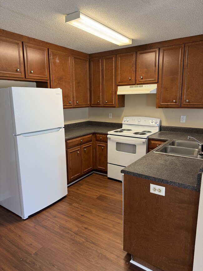 Foto del edificio - 3935 Rodnor Forest Ln