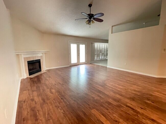 Foto del edificio - 4774 Coronado Cir