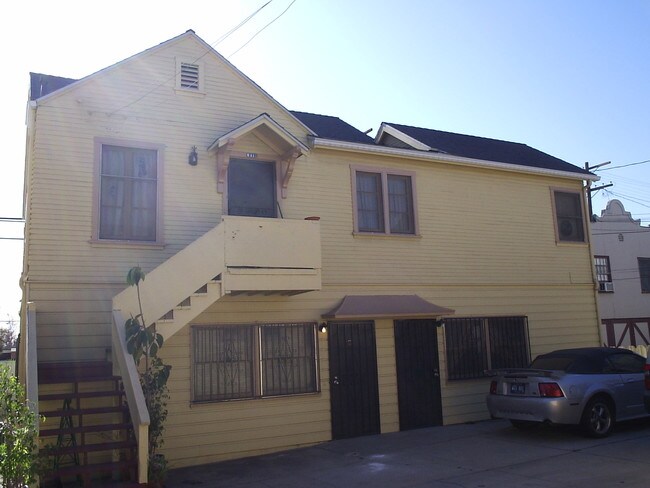 Foto del edificio - 6410-6418 1/2 La Mirada Ave