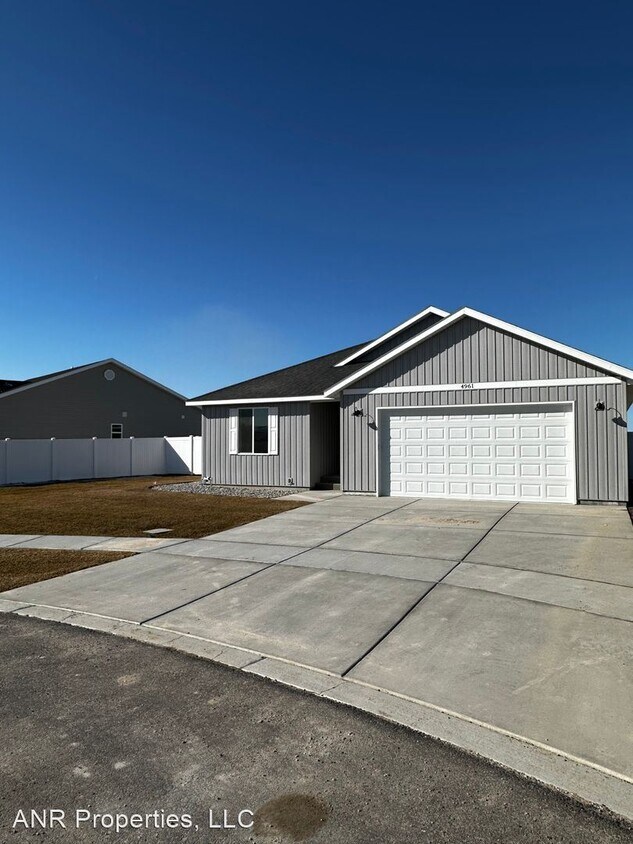 3 br, 2 bath House 4961 Masterson Cir House for Rent in Chubbuck