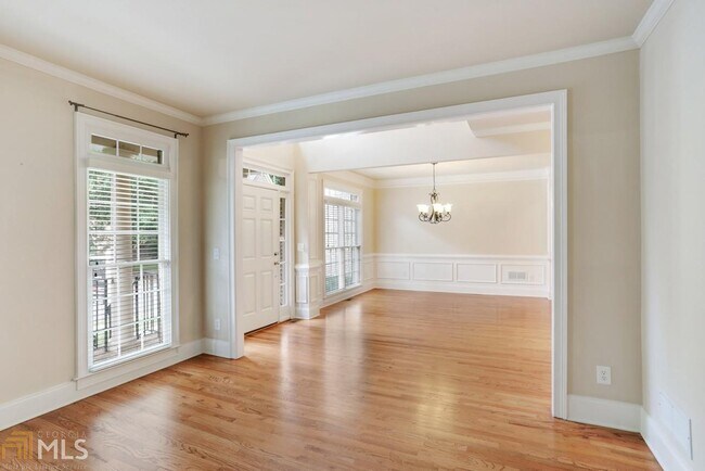 Building Photo - 4011 Blackwell Park Dr