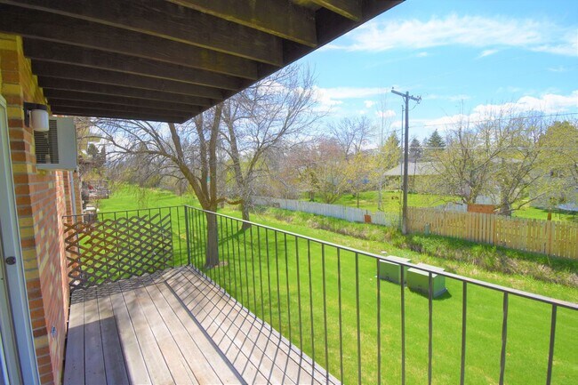 Foto del edificio - 2 Bedroom 1 Bath Centrally Located! Close ...