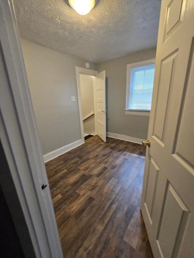 Foto del edificio - Spacious Two Bedroom Duplex Near New York ...