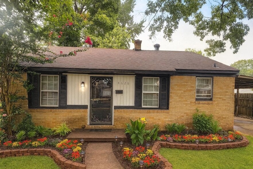 Primary Photo - 4626 Owen Rd