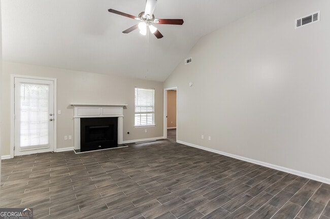 Building Photo - 4630 Thermal Ct