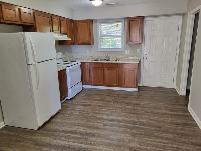 Foto del edificio - 154 Spring Cir Dr