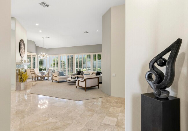 Foto del edificio - 75105 Spyglass Dr