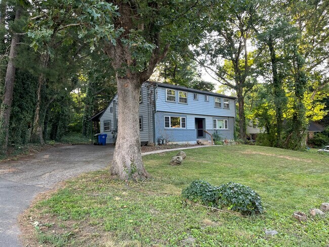Building Photo - 167 Mount Clare Ave