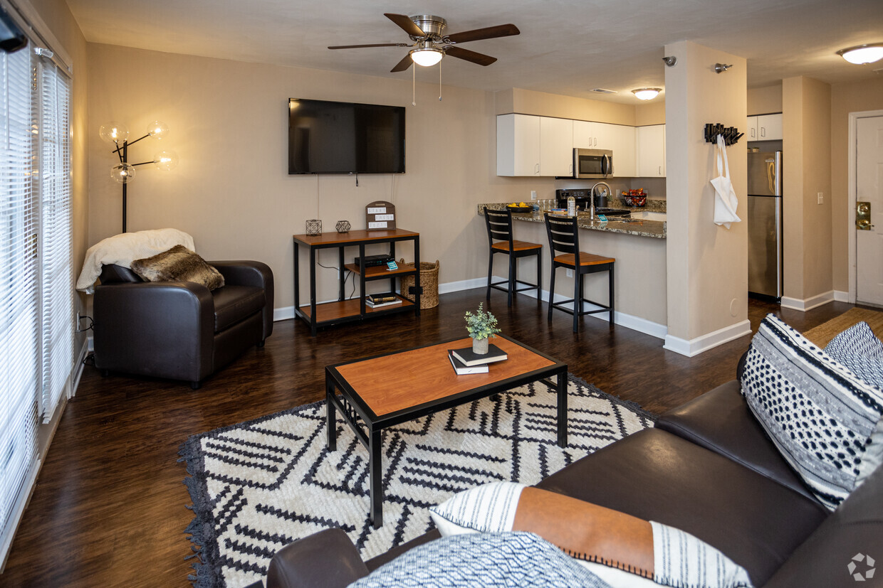 Foto principal - Student Quarters Johnson City | Student Ho...