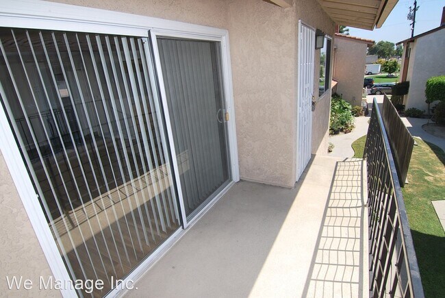 Foto del edificio - 3671 Farquhar Ave