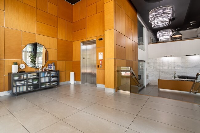 Lobby Photo - Venue Museum District