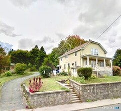 Building Photo - 368 Lakewood Rd